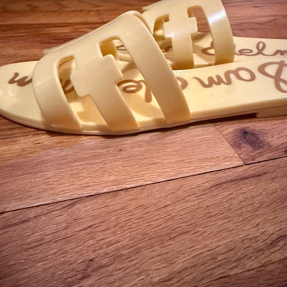 Sam Edelman BAY JELLY SLIDE SANDAL Yellow size 11 - Picture 8 of 10